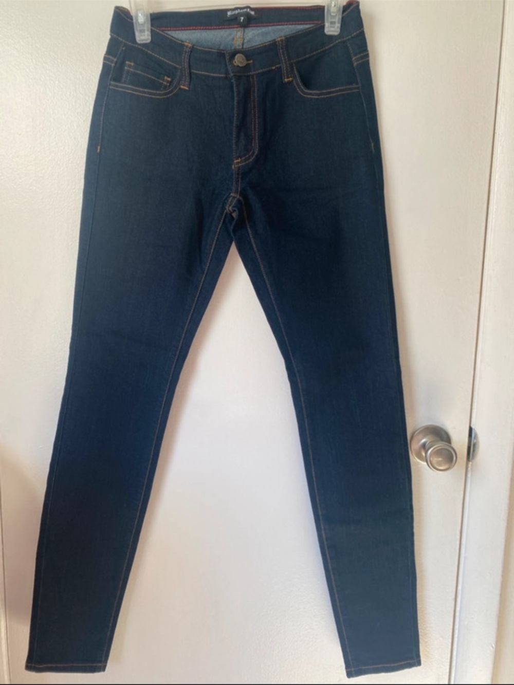 Women’s Skinny Jeans in Dark Blue Denim